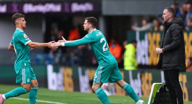 Robertson từng bước lấy lại vị tr&iacute; từ tay Milos Kerkez.