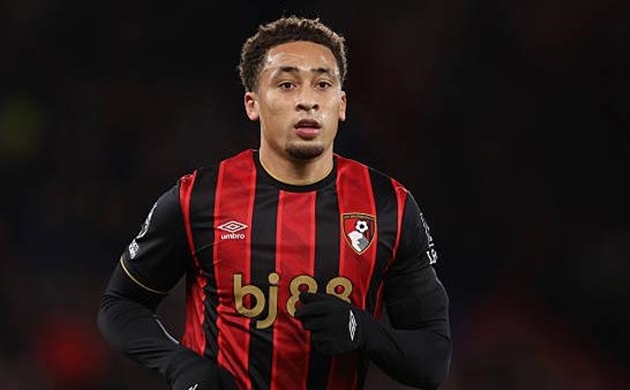 Tavernier lọt vào tầm ngắm của Man Utd.