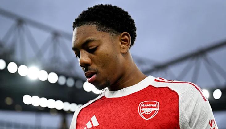 Myles Lewis-Skelly c&oacute; thể mang lại cho Arsenal khoản 'lợi nhuận thuần' hấp dẫn.
