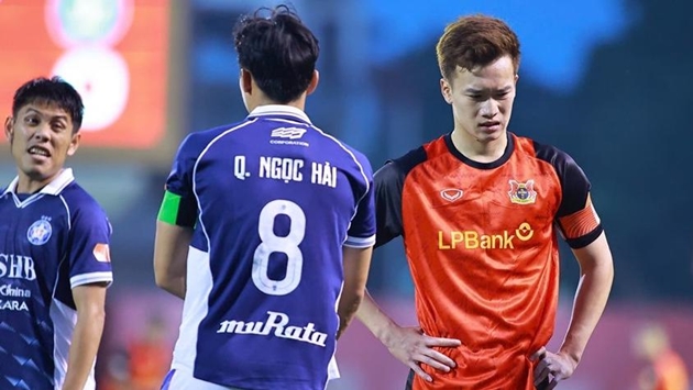 N&igrave;nh B&igrave;nh vừa bị Đ&agrave; Nẵng cầm h&ograve;a.