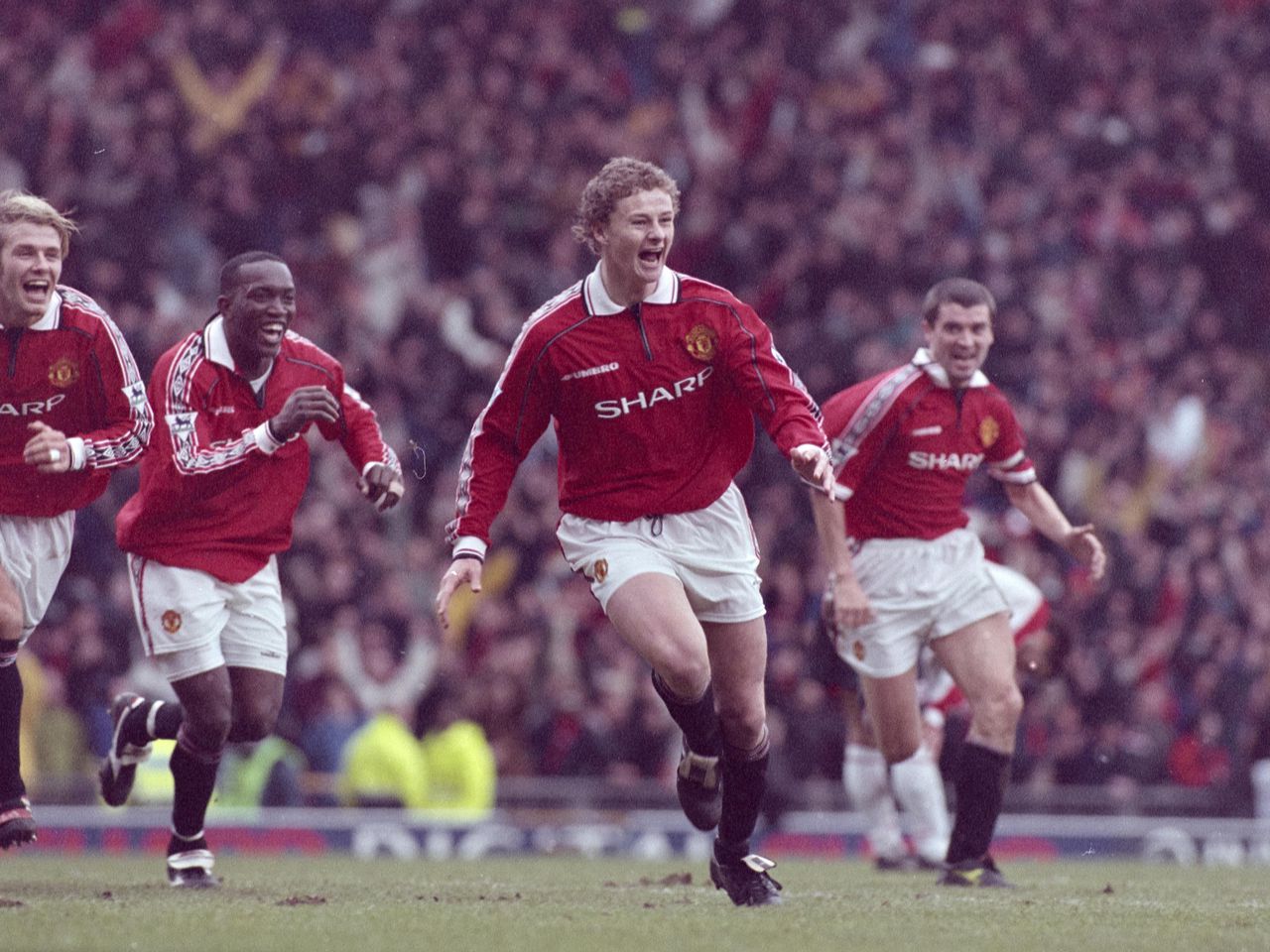 Solskjaer viết n&ecirc;n lịch sử Manchester United.