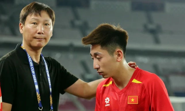 HLV Kim v&agrave; c&aacute;c học tr&ograve; c&oacute; đủ cơ sở để đ&aacute;nh bại đối thủ.