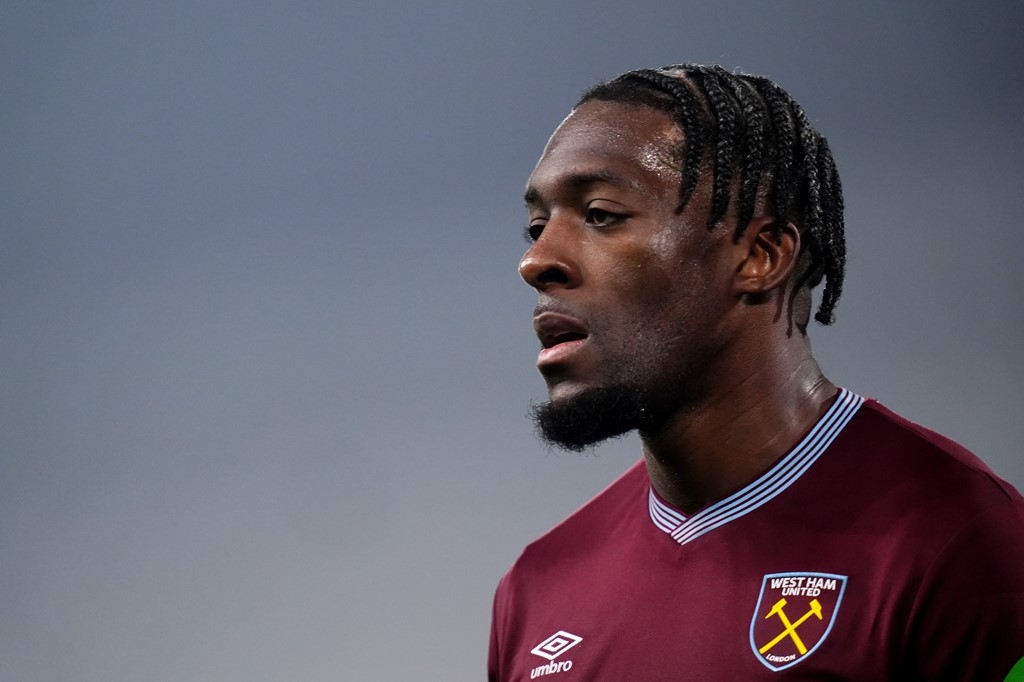 Axel Disasi cho biết bản th&acirc;n đ&atilde; trải qua qu&atilde;ng thời gian kh&oacute; khăn tại Chelsea.