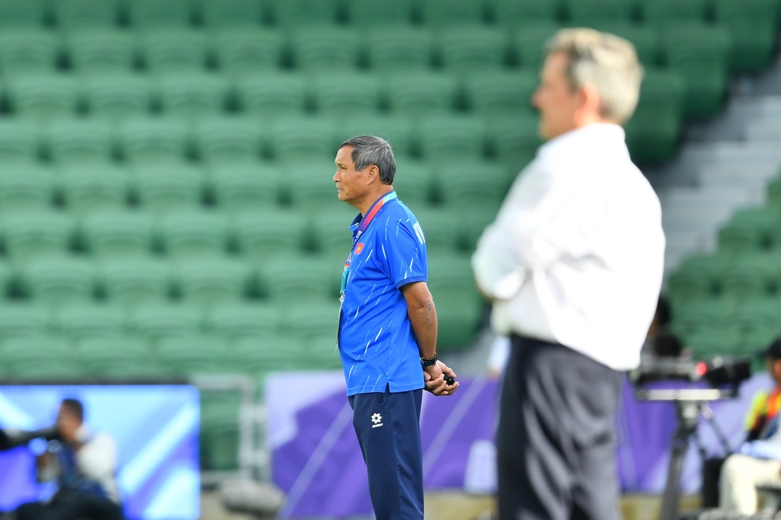 Ảnh bài viết Khép lại giấc mơ World Cup, HLV Mai Đức Chung rời ghế nóng