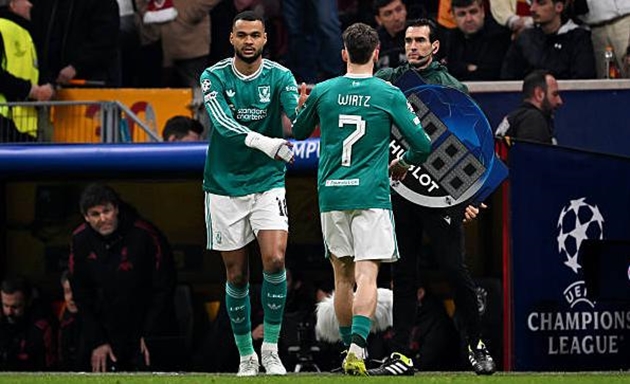 Florian Wirtz g&acirc;y thất vọng trong trận đấu với Galatasaray.