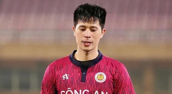 Đ&igrave;nh Trọng xứng đ&aacute;ng được l&ecirc;n tuyển.