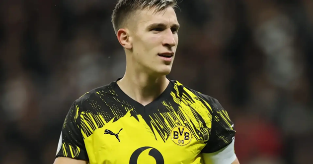 Nico Schlotterbeck được Liverpool v&agrave; Real theo đuổi s&aacute;t sao.