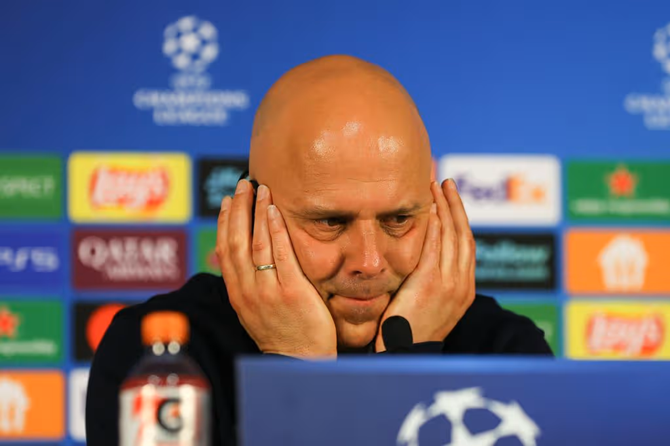 Slot nhận nhiều chỉ tr&iacute;ch sau thất bại của Liverpool ở c&uacute;p C1.