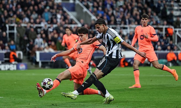 Osula - (6.6): Bỏ lỡ c&aacute;c cơ hội ngon ăn trong hiệp một, thi đấu mờ nhạt, &iacute;t chạm b&oacute;ng trước khi bị thay ra.