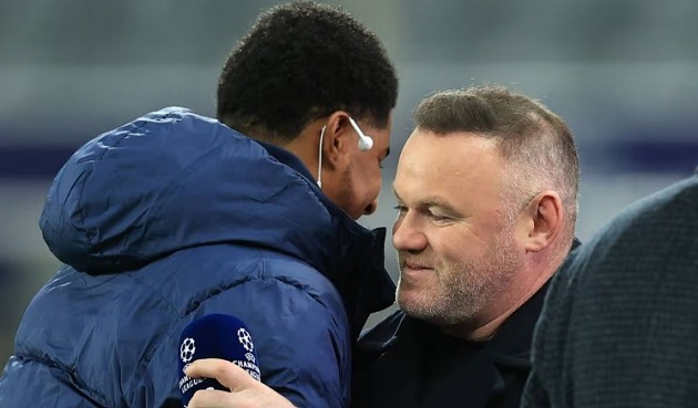 Ảnh bài viết Rashford ôm Rooney gạt bỏ khúc mắc về thái độ thi đấu