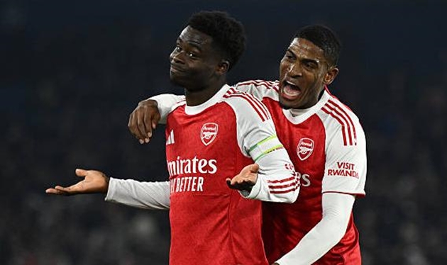 Arsenal kh&ocirc;ng cần qu&aacute; quan t&acirc;m đến truyền th&ocirc;ng.