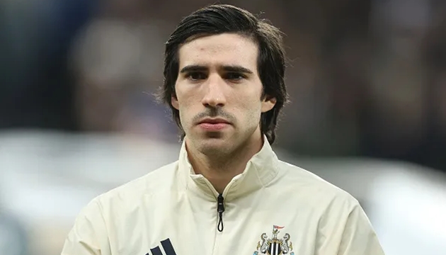 Man United theo s&aacute;t thương vụ Sandro Tonali.