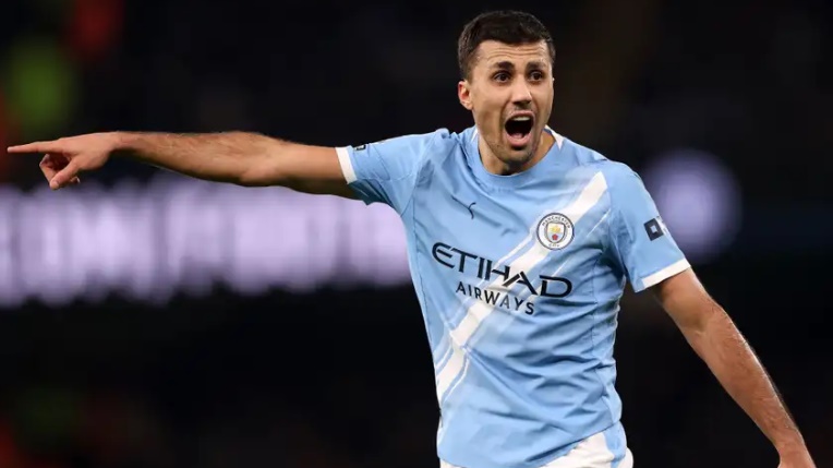 Kinh nghiệm v&agrave; đẳng cấp của Rodri l&agrave; điều kh&ocirc;ng thể b&agrave;n c&atilde;i.