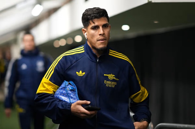 Ảnh bài viết Hincapie bảo vệ chiến thuật ranh mãnh của Arsenal