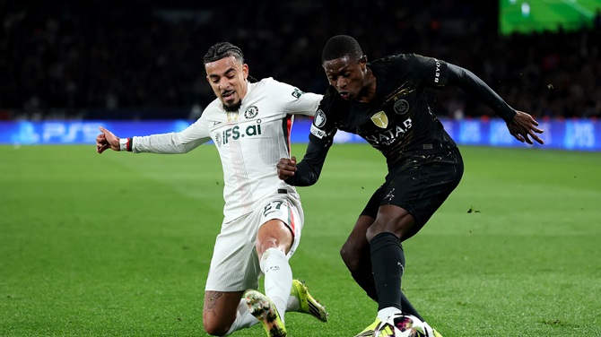 Malo Gusto (5,6):&nbsp;Giữ được sự b&igrave;nh tĩnh để ghi b&agrave;n gỡ h&ograve;a đầu ti&ecirc;n cho Chelsea.