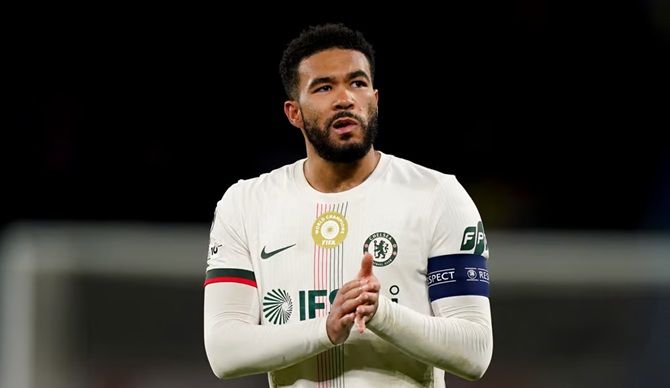 Reece James (6): Mắc sai lầm khi đưa ra quyết định đuổi theo b&oacute;ng thay v&igrave; k&egrave;m chặt Barcola trong t&igrave;nh huống mở tỷ số, nhưng ngo&agrave;i pha b&oacute;ng đ&oacute; ra th&igrave; anh hầu như kh&ocirc;ng mắc lỗi n&agrave;o.