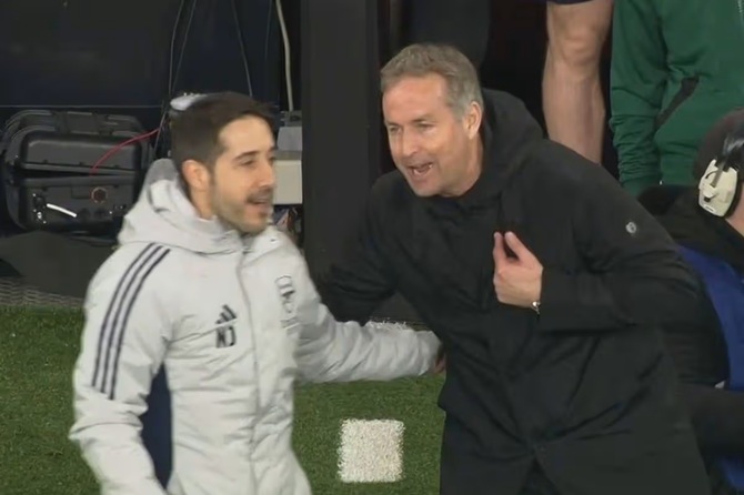 Ảnh bài viết Jover đáp trả HLV Leverkusen khi Arsenal bị châm chọc