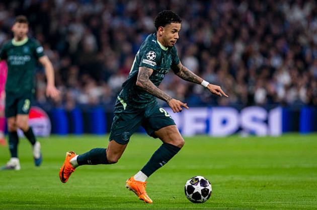 Savinho (5.6): Hoàn toàn bế tắc trong hiệp một và bị thay ra ngay sau giờ nghỉ. Khác với màn trình diễn chói sáng trước Newcastle cuối tuần qua, Savinho đã gặp rất nhiều khó khăn trước các hậu vệ đẳng cấp thế giới.

Erling Haaland (5.7): Một trận đấu "đói bóng" của tiền đạo người Na Uy. Anh bị các hậu vệ đối phương phong tỏa chặt chẽ, dẫn đến việc không có nhiều không gian để dứt điểm hay gây áp lực lên khung thành.

Antoine Semenyo (5.7): Thể hiện sự tự tin trong lần đầu hít thở bầu không khí Champions League nhưng thiếu đi sự sắc sảo. Semenyo cần thi đấu quyết liệt và hiệu quả hơn trong các pha hãm thành ở trận lượt về.