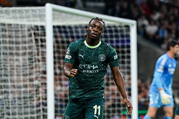 Ảnh bài viết Doku chỉ ra thứ vũ khí giúp Real vùi dập Man City