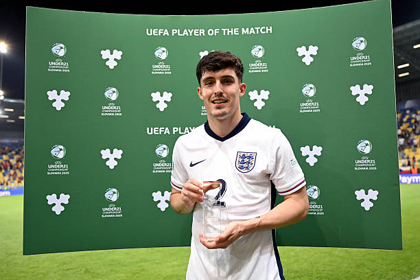 Livramento đang g&acirc;y ấn tượng mạnh.