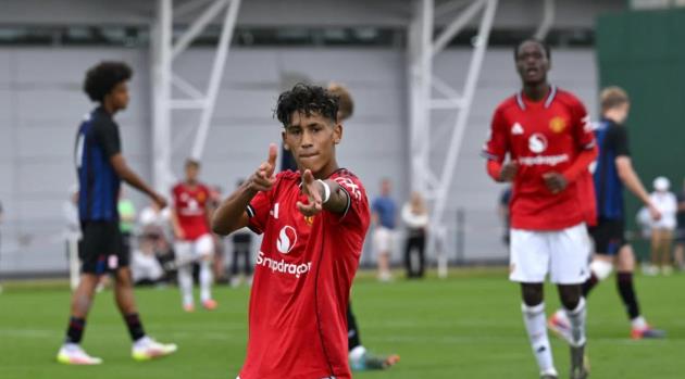 JJ Gabriel l&agrave; b&aacute;u vật của Man Utd.