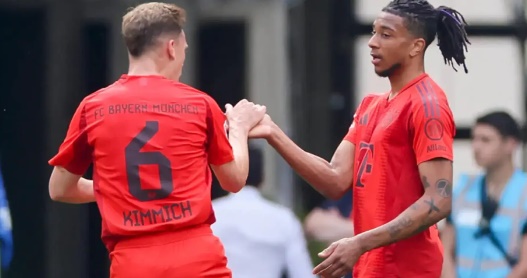 Bộ đ&ocirc;i Kimmich v&agrave; Olise kh&ocirc;ng bị c&aacute;o buộc cố t&igrave;nh lĩnh thẻ v&agrave;ng.