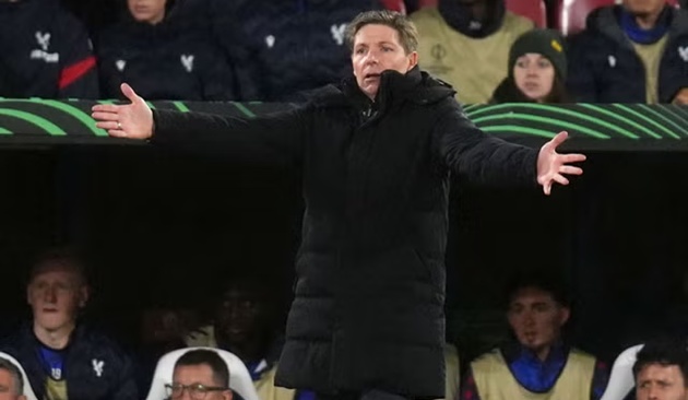 Glaser kh&ocirc;ng r&otilde; về việc CĐV đội nh&agrave; la &oacute;.