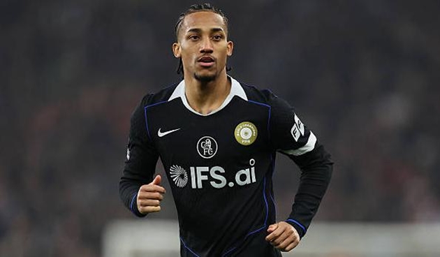 Joao Pedro đang sở hữu phong độ tương đối tốt.