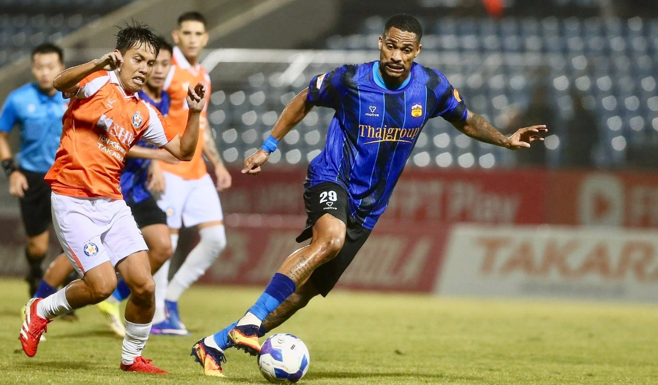 Ảnh bài viết Vũ Văn Sơn lập siêu phẩm phút 90+6 cứu rỗi Đà Nẵng