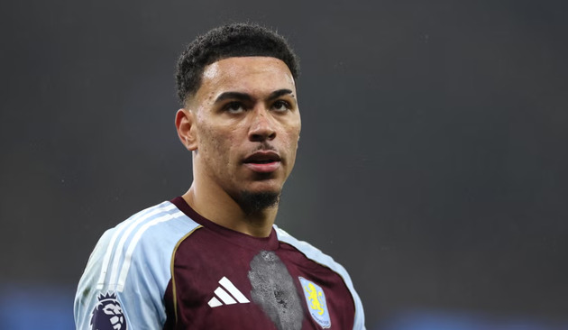 Rogers thăng tiến vượt bậc trong v&agrave;i năm qua.