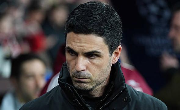 Ảnh bài viết Khối bê tông của Moyes thử thách kiên nhẫn của Arsenal