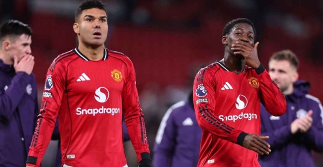 Man Utd l&ecirc;n kế hoạch nh&acirc;n sự cho m&ugrave;a giải mới.