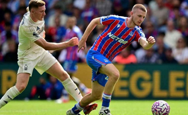 Bộ đ&ocirc;i mục ti&ecirc;u của MU: Elliot Anderson v&agrave; Adam Wharton.