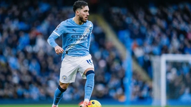 H&agrave;ng c&ocirc;ng Man City tr&ocirc;ng đợi v&agrave;o Rayan Cherki.