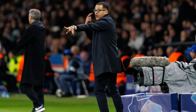 Ảnh bài viết Chelsea trả giá vì sự ám ảnh triển khai bóng trung lộ của Rosenior