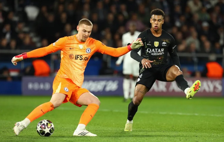 Jorgensen vừa c&oacute; 1 trận đấu đ&aacute;ng qu&ecirc;n tại Champions League.