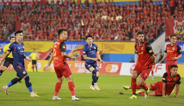 Tiền đạo trẻ 21 tuổi cần c&uacute; h&iacute;ch b&agrave;n thắng