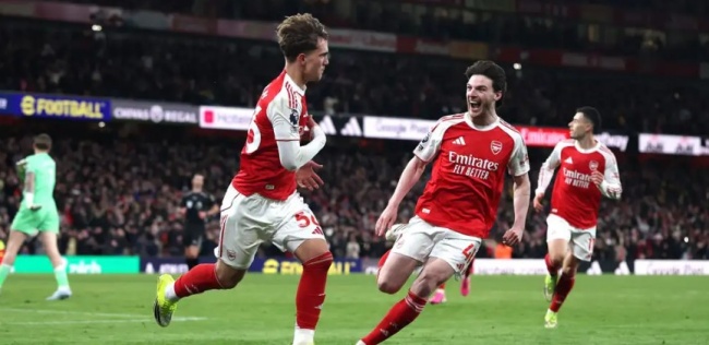 Ảnh bài viết Viktor Gyokeres kinh ngạc trước tài năng của Max Dowman