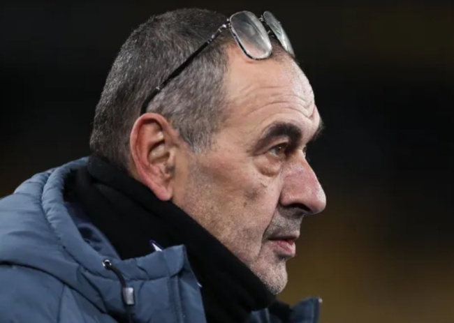 Lazio của HLV Sarri bất ổn.