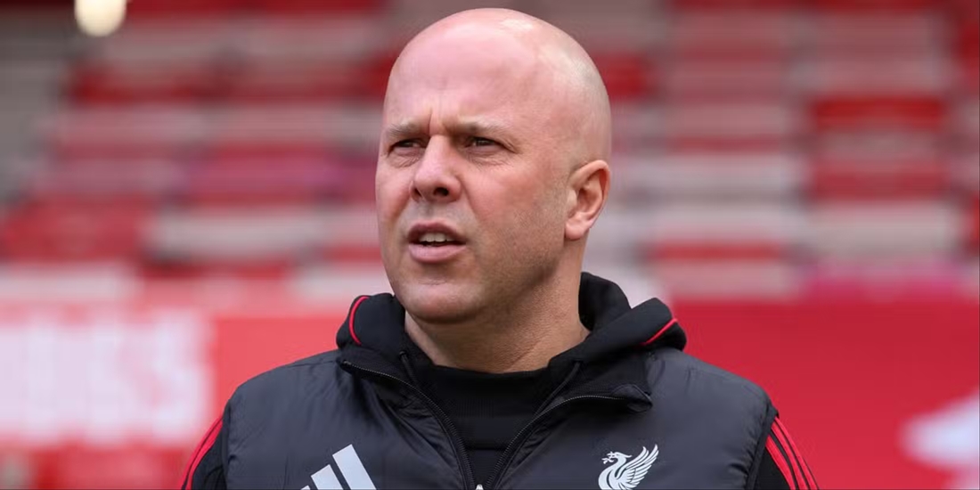 Ảnh bài viết Merson dự đoán Slot rời Liverpool tới Tottenham