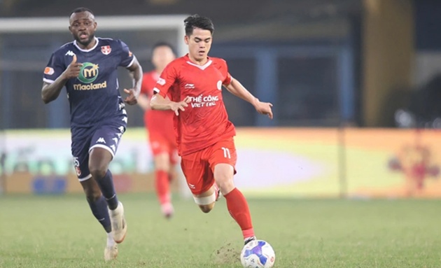 Ảnh bài viết Thể Công Viettel thắng nhọc Hải Phòng nhờ khoảnh khắc Lucao
