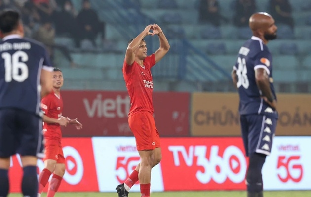 Lucao ghi b&agrave;n thắng duy nhất trong trận.