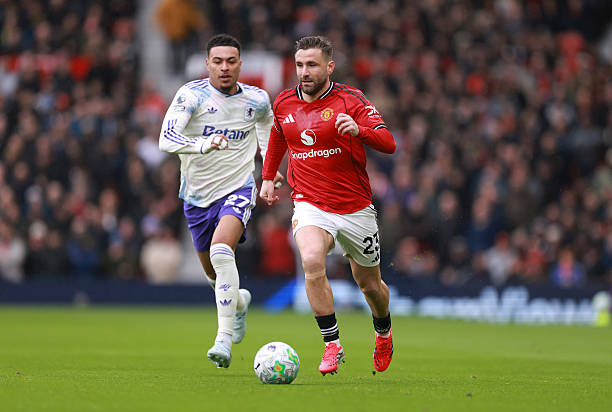 Luke Shaw - 7.2 điểm: Tr&igrave;nh diễn một bộ mặt v&ocirc; c&ugrave;ng vững ch&atilde;i ở h&agrave;ng ph&ograve;ng ngự. Xuất sắc thực hiện h&agrave;ng loạt pha tắc b&oacute;ng v&agrave; đ&aacute;nh chặn mang t&iacute;nh then chốt để dập tắt c&aacute;c đợt phản c&ocirc;ng nguy hiểm của đội kh&aacute;ch.