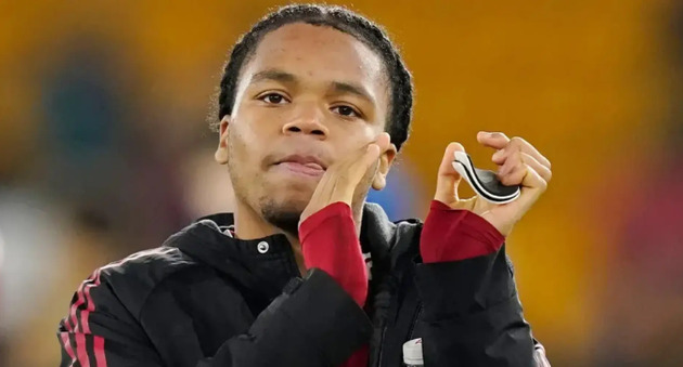 Ảnh bài viết Arne Slot hứa trao thêm cơ hội cho sao trẻ Rio Ngumoha