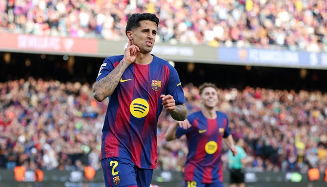  Cancelo đ&atilde; c&oacute; trận đấu xuất sắc.