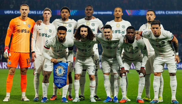 Chelsea nỗ lực lội ngược d&ograve;ng trước PSG.