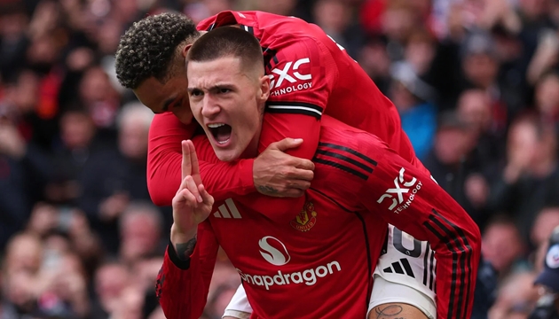 Benjamin Sesko đang tỏa s&aacute;ng ở Man United d&ugrave; bước đầu bị đặt nhiều ho&agrave;i nghi.