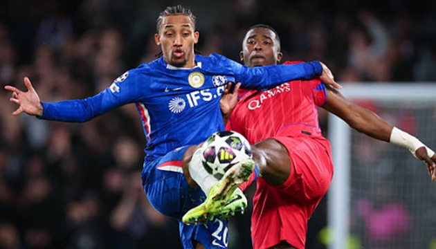 Chelsea nỗ lực trong v&ocirc; vọng.