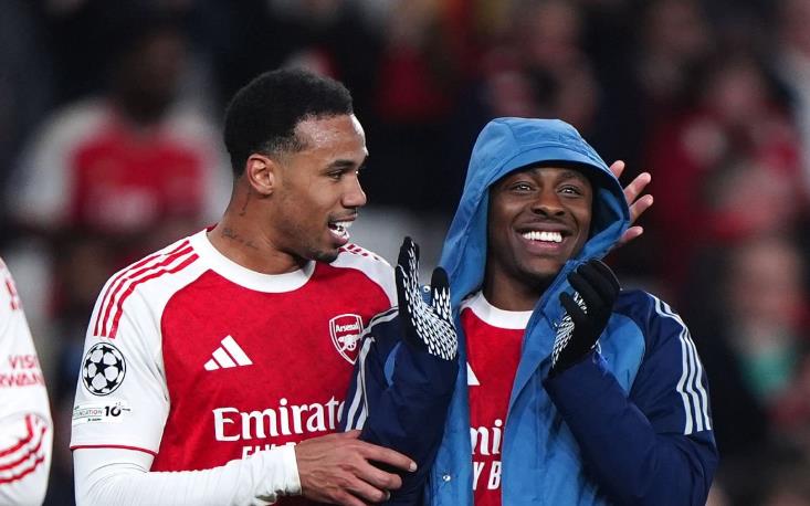 Gabriel (8 điểm): Đ&aacute;ng lẽ anh phải l&agrave;m tốt hơn với một số cơ hội đ&aacute;nh đầu sớm được trao. Tuy nhi&ecirc;n, ở mặt trận ph&ograve;ng ngự, anh thi đấu rất xuất sắc, đặc biệt l&agrave; pha ph&aacute; b&oacute;ng tuyệt vời ngăn cản Schick đ&aacute;nh đầu ghi b&agrave;n.