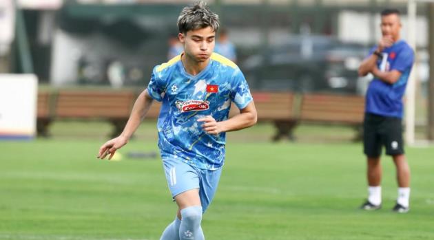 Antonio Moric g&acirc;y ch&uacute; &yacute; khi được đ&ocirc;n l&ecirc;n đội U23.